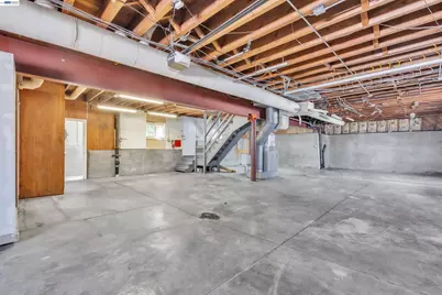 800 Girard St, San Francisco, CA 94134 - Photo 39