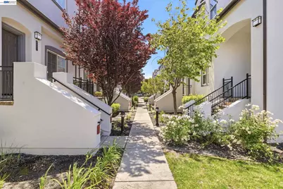 8830 Oliver Pl, Dublin, CA 94568 - Photo 31