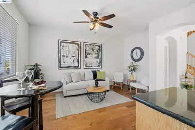 8830 Oliver Pl, Dublin, CA 94568 - Photo 11