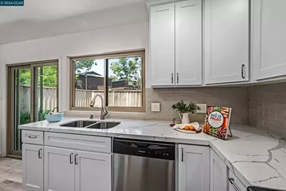 4127 Ravenwood Pl, Castro Valley, CA 94546 - Photo 15