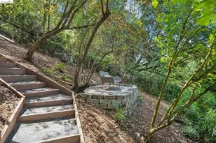 6400 Pinehaven Rd, Oakland, CA 94611 - Photo 53