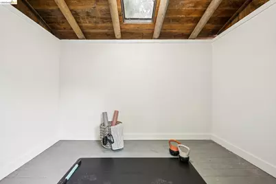 6400 Pinehaven Rd, Oakland, CA 94611 - Photo 59