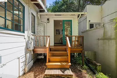 6400 Pinehaven Rd, Oakland, CA 94611 - Photo 39