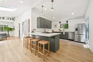 6400 Pinehaven Rd, Oakland, CA 94611 - Photo 23
