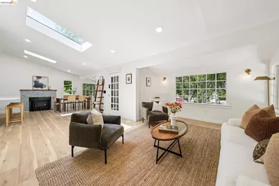 6400 Pinehaven Rd, Oakland, CA 94611 - Photo 11
