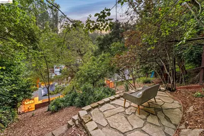 6400 Pinehaven Rd, Oakland, CA 94611 - Photo 73