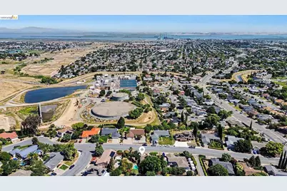 325 Hillsdale Dr, Pittsburg, CA 94565 - Photo 43