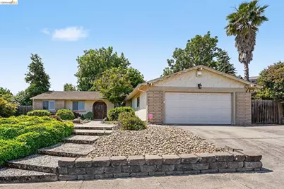 325 Hillsdale Dr, Pittsburg, CA 94565 - Photo 1