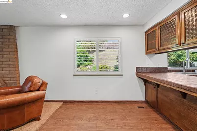 325 Hillsdale Dr, Pittsburg, CA 94565 - Photo 23