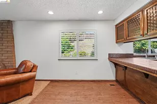 325 Hillsdale Dr, Pittsburg, CA 94565 - Photo 23