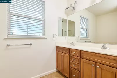 18 Outer Banks Pl, Sacramento, CA 95835 - Photo 11