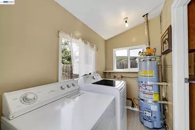 462 Hampton Rd, Hayward, CA 94541 - Photo 21