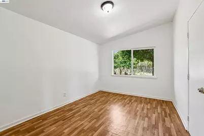 3909 Dry Creek Rd, Sacramento, CA 95838 - Photo 23