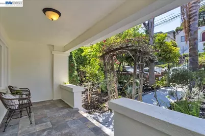 652 Valle Vista Ave, Oakland, CA 94610 - Photo 51