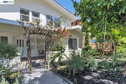 652 Valle Vista Ave, Oakland, CA 94610 - Photo 53