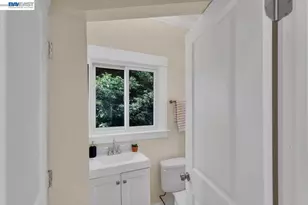 652 Valle Vista Ave, Oakland, CA 94610 - Photo 21