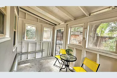 1404 Pine St, Martinez, CA 94553 - Photo 17