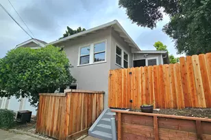 1404 Pine St, Martinez, CA 94553 - Photo 29