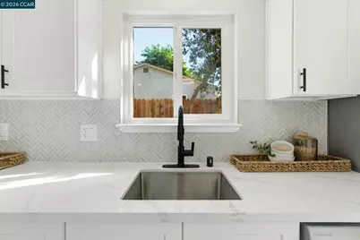 1342 Maryland Dr, Concord, CA 94521 - Photo 21