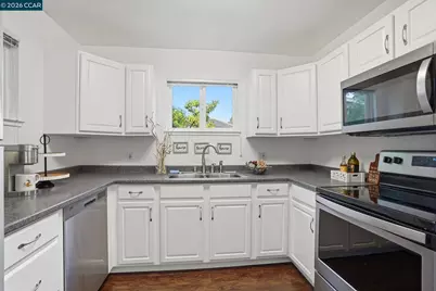 1746 Agadir Ct, Concord, CA 94518 - Photo 13