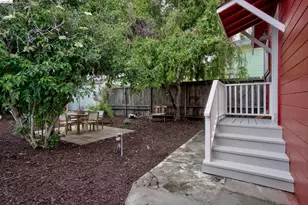 1068 66th St, Oakland, CA 94608 - Photo 27