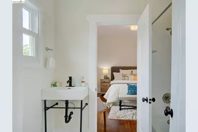 1068 66th St, Oakland, CA 94608 - Photo 17