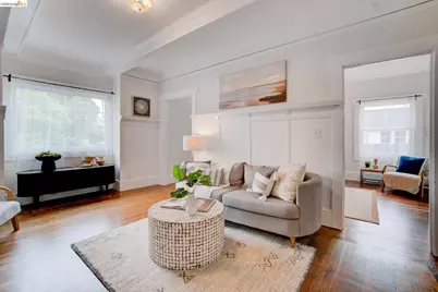 1068 66th St, Oakland, CA 94608 - Photo 5