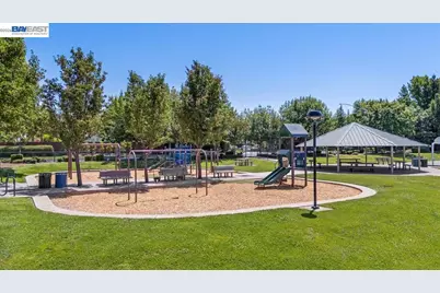 2449 Almanor Drive, Tracy, CA 95304 - Photo 87