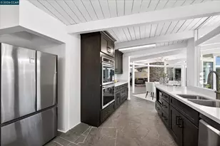 100 El Toyonal, Orinda, CA 94563 - Photo 15