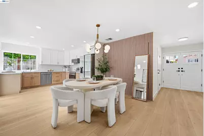 32419 Woodland Dr, Union City, CA 94587 - Photo 9