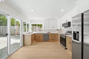 32419 Woodland Dr, Union City, CA 94587 - Photo 11