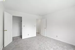 33 Eastwood Ct, Oakland, CA 94611 - Photo 27