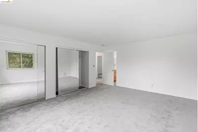 33 Eastwood Ct, Oakland, CA 94611 - Photo 21