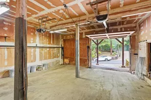 33 Eastwood Ct, Oakland, CA 94611 - Photo 33