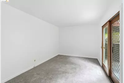 33 Eastwood Ct, Oakland, CA 94611 - Photo 21