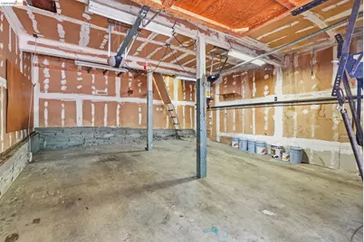 33 Eastwood Ct, Oakland, CA 94611 - Photo 31