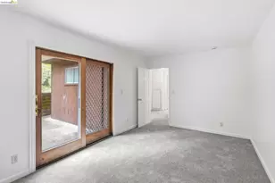 33 Eastwood Ct, Oakland, CA 94611 - Photo 23