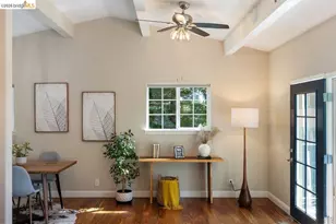2343 Mastlands Dr, Oakland, CA 94611 - Photo 13