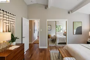2343 Mastlands Dr, Oakland, CA 94611 - Photo 23