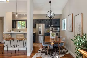 2343 Mastlands Dr, Oakland, CA 94611 - Photo 13