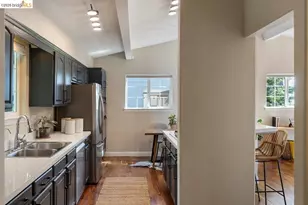 2343 Mastlands Dr, Oakland, CA 94611 - Photo 19