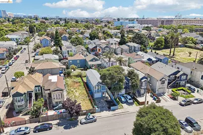 874 Pine St, Oakland, CA 94607 - Photo 31