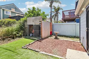 874 Pine St, Oakland, CA 94607 - Photo 27