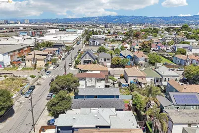 874 Pine St, Oakland, CA 94607 - Photo 33