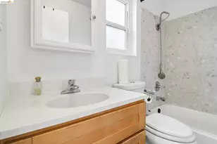 874 Pine St, Oakland, CA 94607 - Photo 13