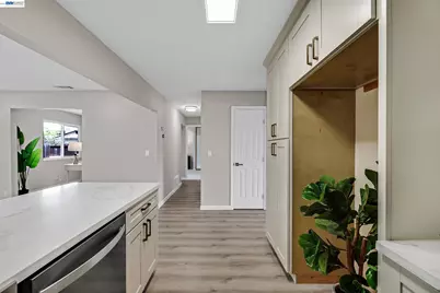 3279 Santa Barbara Ct, Union City, CA 94587 - Photo 11