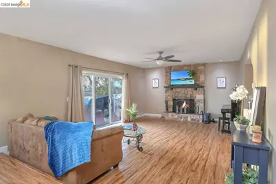 4930 Discovery Pt, Discovery Bay, CA 94505 - Photo 13