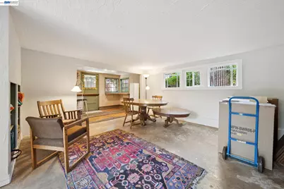 4989 Shafter Avenue, Oakland, CA 94609 - Photo 41