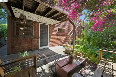 4987 Shafter Avenue, Oakland, CA 94609 - Photo 47