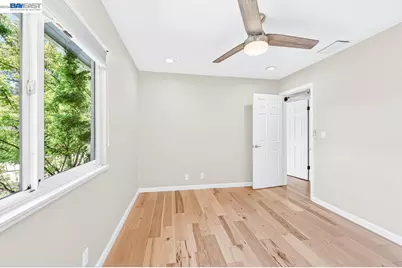 684 Emerald St, Livermore, CA 94550 - Photo 25